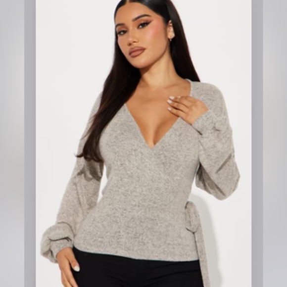 NWOT Soft & flattering Fashion Nova Shirt - Picture 2 of 7